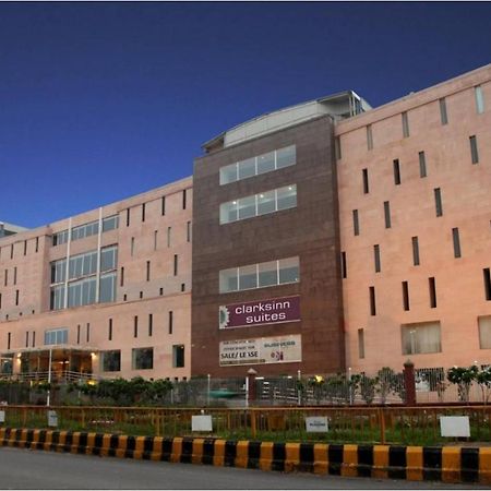 Sk Klyde Grand Delhi Ncr Hotell Exteriör bild