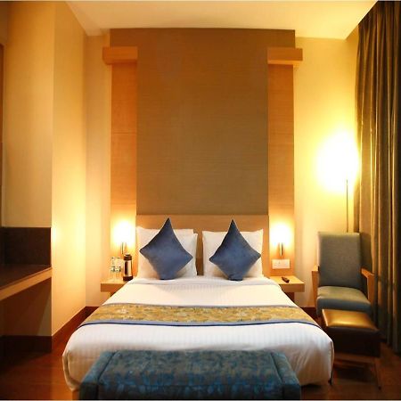 Sk Klyde Grand Delhi Ncr Hotell Exteriör bild